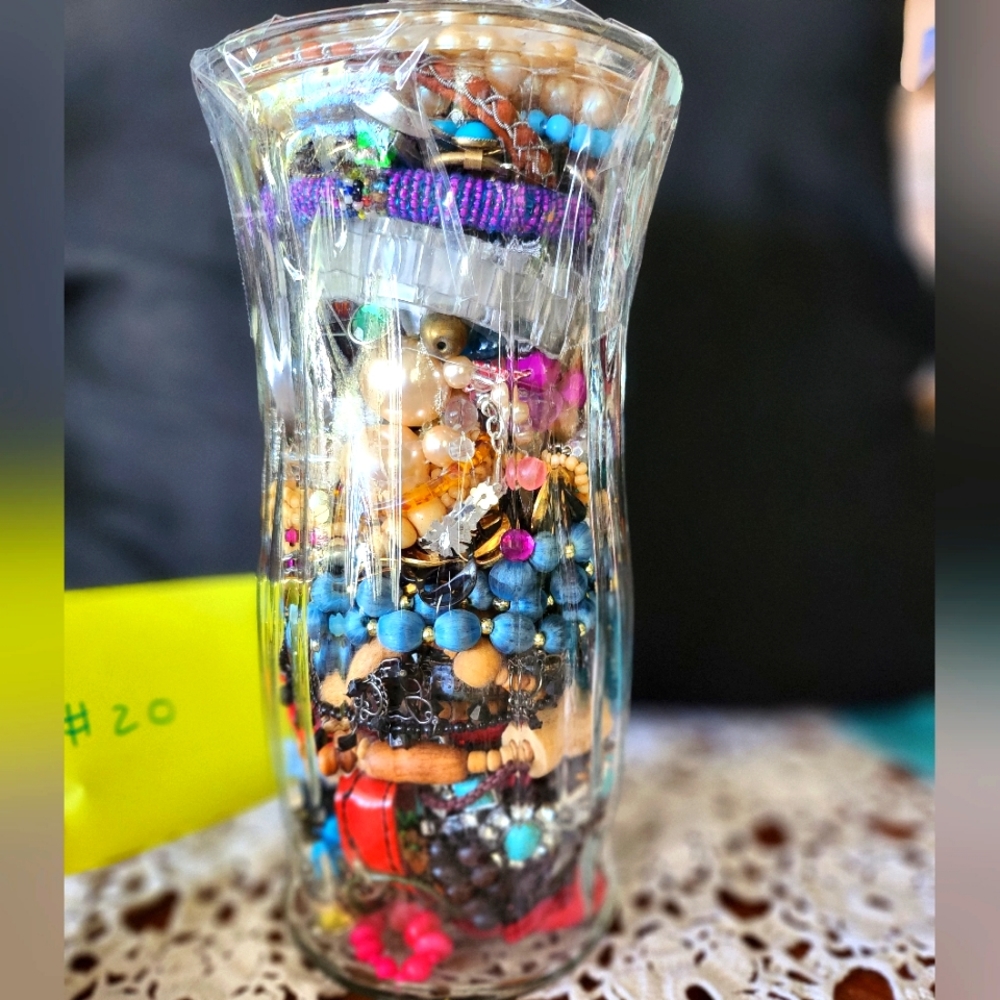 Grab bag vase